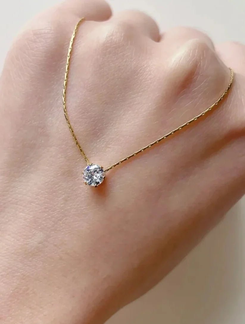One Diamond Necklace 18k - Jewel Glimpse